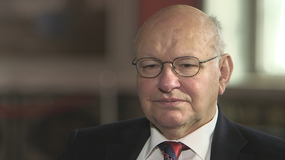 In der fünfteiligen Interviewreihe "Die Mauer ist weg ..." von ARD-alpha werden herausragende Persönlichkeiten interviewt, die den Mauerfall in Berlin vor 30 Jahren selbst miterlebt haben. Im Bild: Walter Momper. | Bildquelle: BR