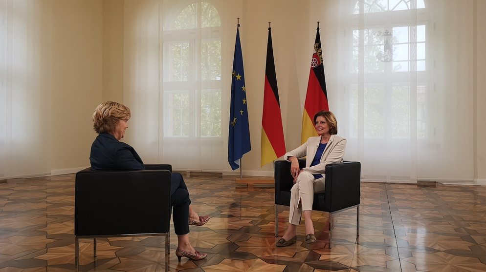 Demokratie verstehen | Zu Besuch bei Malu Dreyer in Mainz | Bildquelle: BR