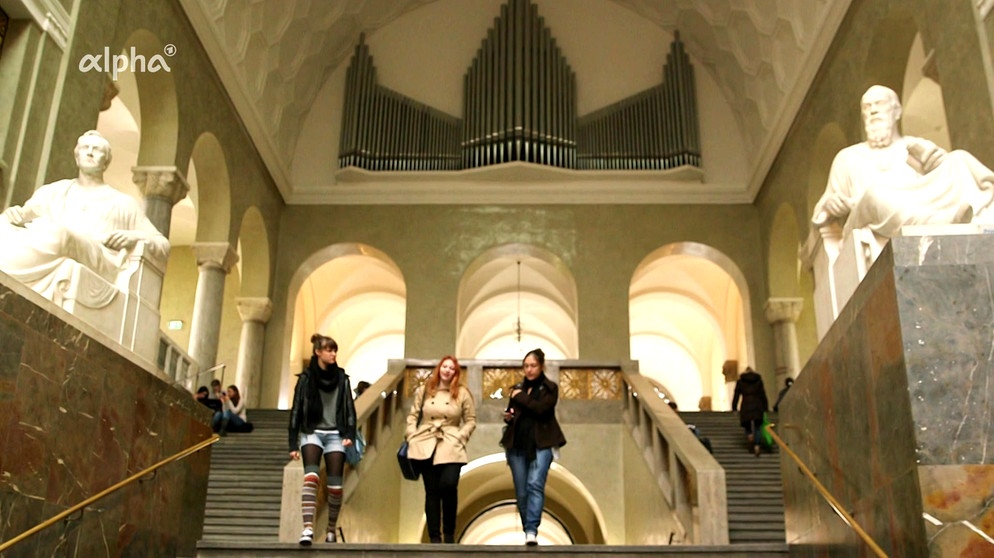 Lichthof LMU München | Bildquelle: BR