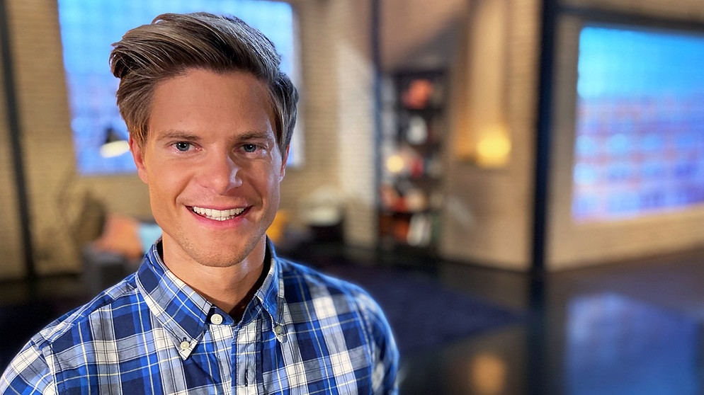 Philip Häusser beschäftigt sich in dieser "Gut zu wissen" Sendung mit dem Wandern, wie Premium-Wanderwege entstehen und Wanderzeiten errechnet werden.  | Bildquelle: BR/Gut zu wissen