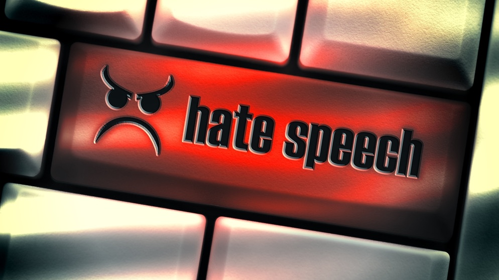Computertaste mit der Aufschrift Hate Speech, Hassreden in sozialen Netzwerken | Bildquelle: picture-alliance/dpa