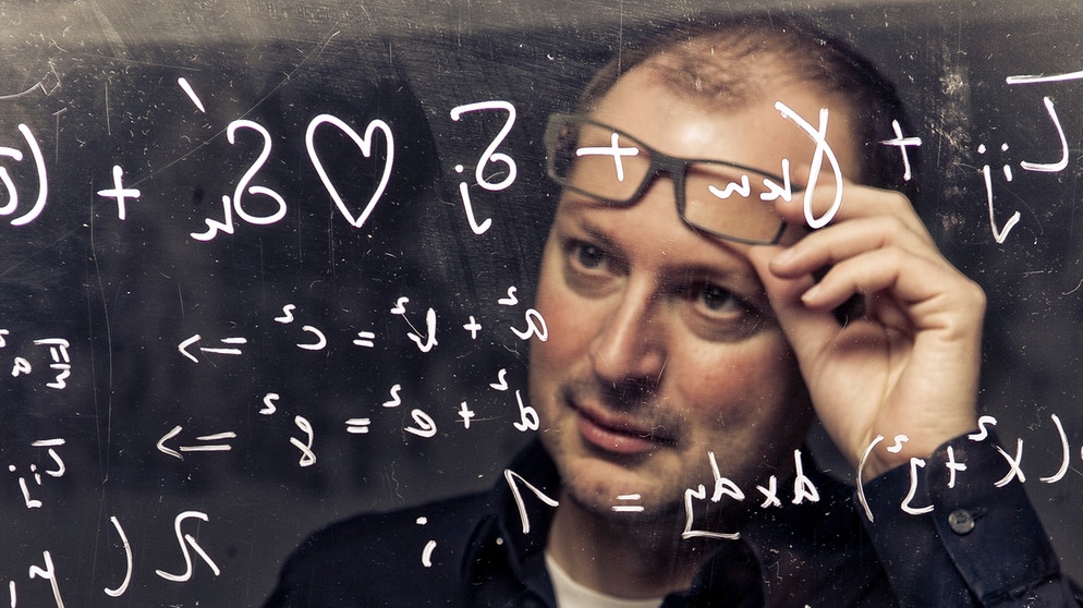 Der Mathematiker Prof. Dr. Christian Hesse | Bildquelle: Fotograf Ivo Kljuce. C.