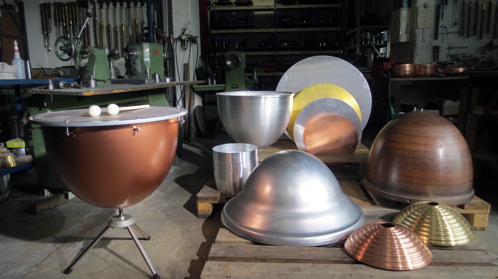 Metallbildner/-in Fachrichtung Metalldrücktechnik | Bildquelle: BR