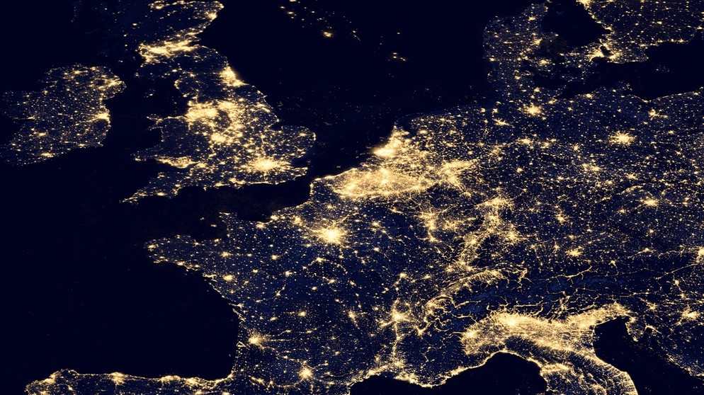 Erleuchtete Nacht über Europa (2012) | Bildquelle: NASA / VIIRS