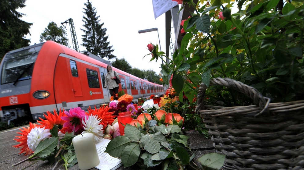 Gedenken zum Todestag von Brunner | Bildquelle: picture-alliance/dpa